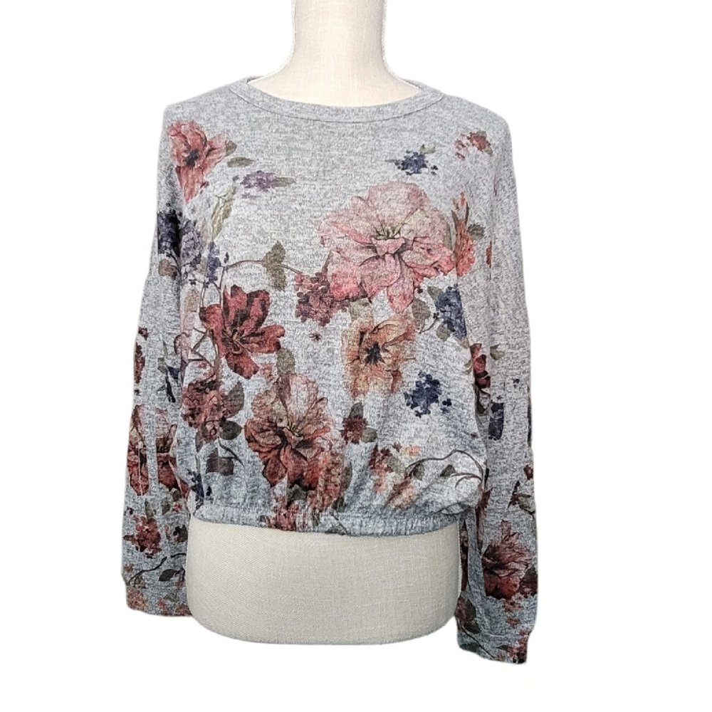 Women's Flower detailed top Size M
